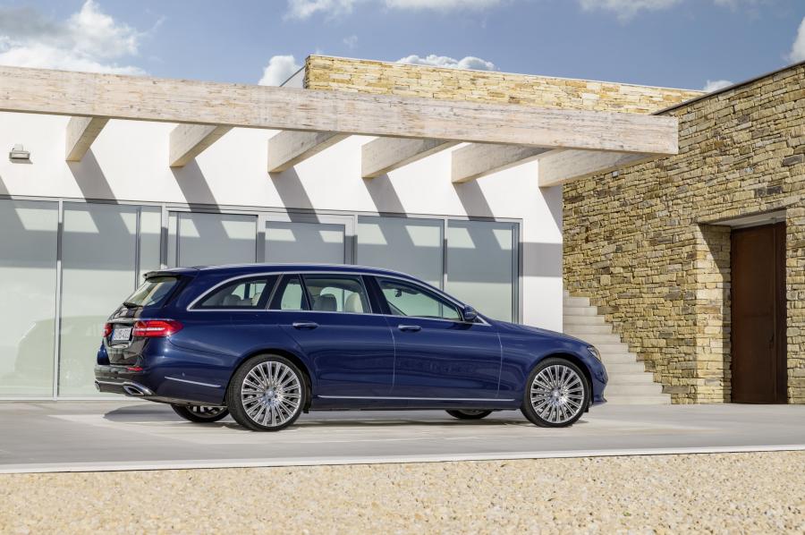  Mercedes-Benz E200 d Exclusive Line Estate 2016 года  (фото 21 из 31)